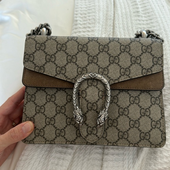 Authentic Gucci Dionysus Mini - Picture 2 of 8
